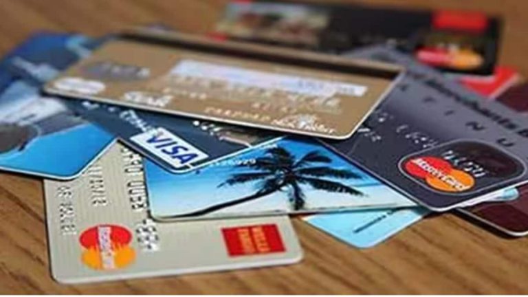 Luottokorttien kautta käytetyt kulut ovat elokuussa 1,5 biljoonaa rupiaa