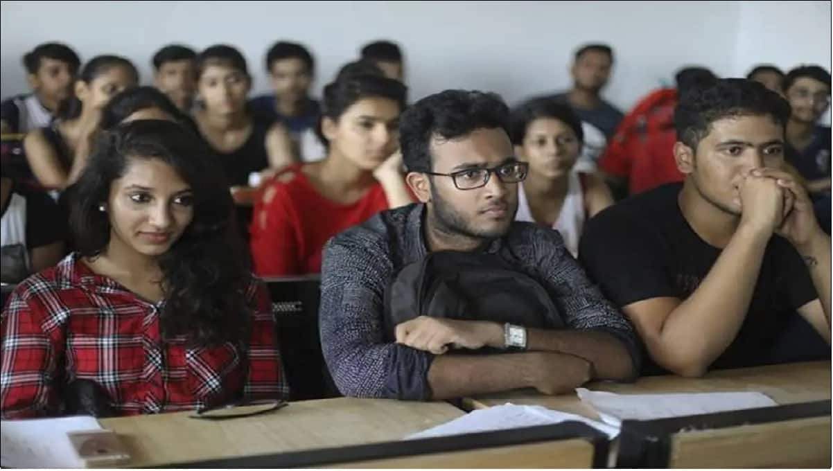 NEET and JEE 2024 aspirants say that the decision to halt mock tests in Kota has added to their stress level.