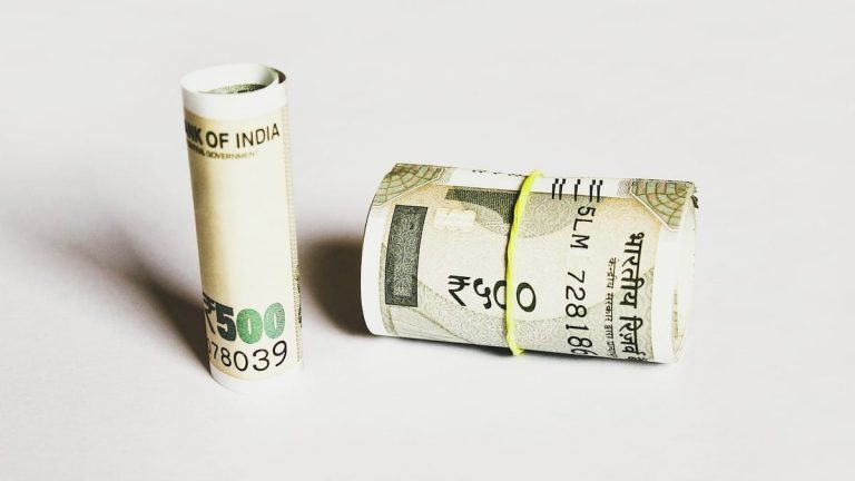 RBI muutti kiinteän talletuksen sääntöä.  Ennenaikainen nosto on sallittu FD-sopimuksissa 1 miljoonan rupiaan asti!