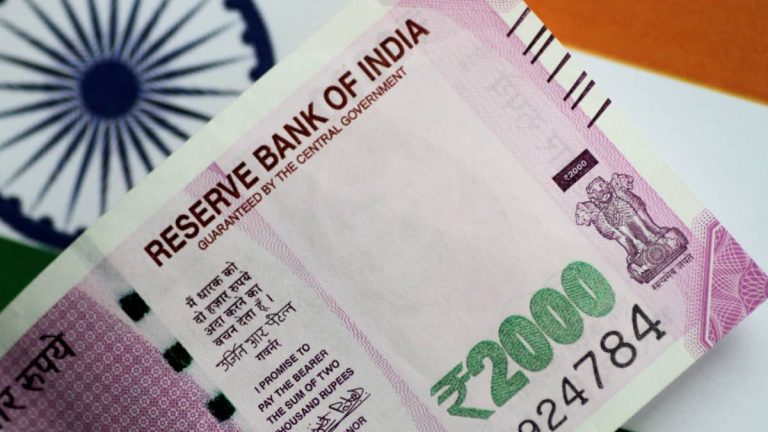 RBI pidentää 2000 rupian seteleiden vaihtopäivää 7. lokakuuta