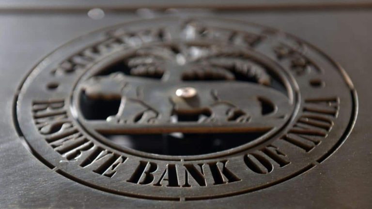 RBI:n kultavarasto koskettaa 800 tonnia – Banking & Finance News