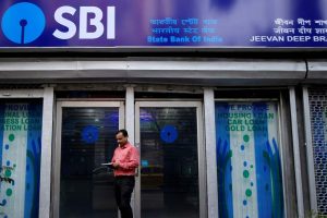 SBI odottaa 2–3 bps:n NIM:n maltillistumista RBI:n riskipainojen määräämisen jälkeen – Banking & Finance News