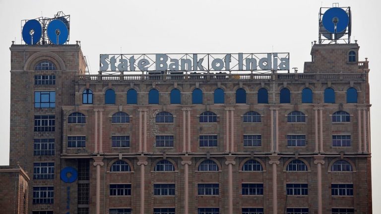SBI, Axis Bank nostaa talletuskorkoja – Pankki- ja rahoitusuutiset