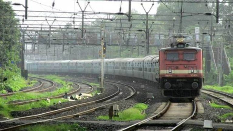 Indian Railways rekisteröi 1154,67 tonnia rahtia huhti-joulukuussa, ansaitsee 12 5106,2 miljoonan ruplaa tuloja – Lisätietoja tästä – Railways News