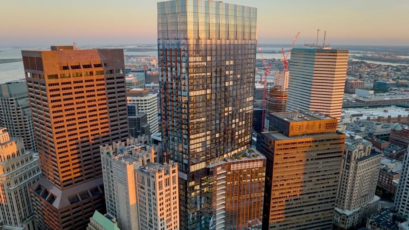 Kiinteistöalan taantuma tulee Amerikan Premier Office Towersille