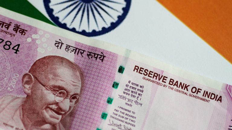 Maksuvalmiusvaje 14 vuoteen korkeimmillaan, 3 biljoonaa rupiaa – Pankki- ja rahoitusuutiset