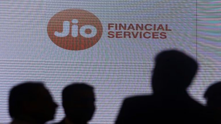 Jio Financial Services saavuttaa elinkaaren huippunsa, ylitti 2 000 000 rupian markkina-arvon virstanpylvään: katso, mitä asiantuntijoilla on sanottavaa – Market News
