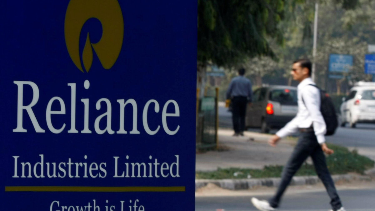 Reliance Industries shares surge 1.5% today