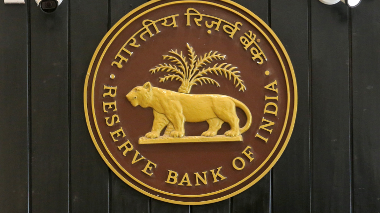 Jotkut käyttäjät ”käyttävät väärin” valuuttajohdannaissääntöjä: RBI – Banking & Finance News