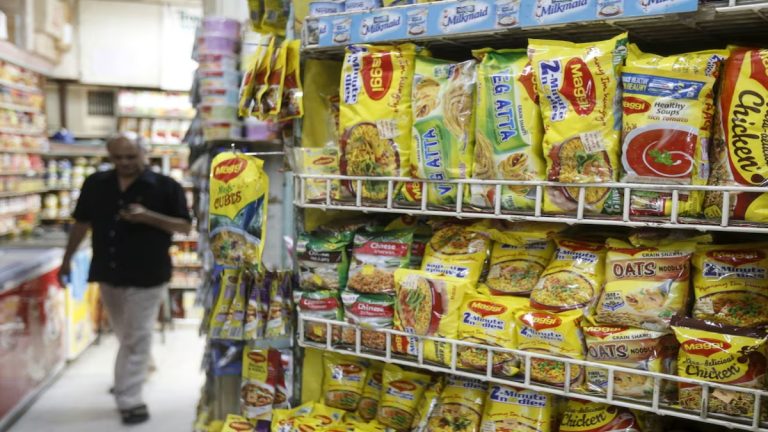 Nestle Intian osakkeet putosivat yli 5 %, kun yritys on lisännyt sokeria pikkulasten tuotteisiin;  Lue lisää – Markkinauutiset