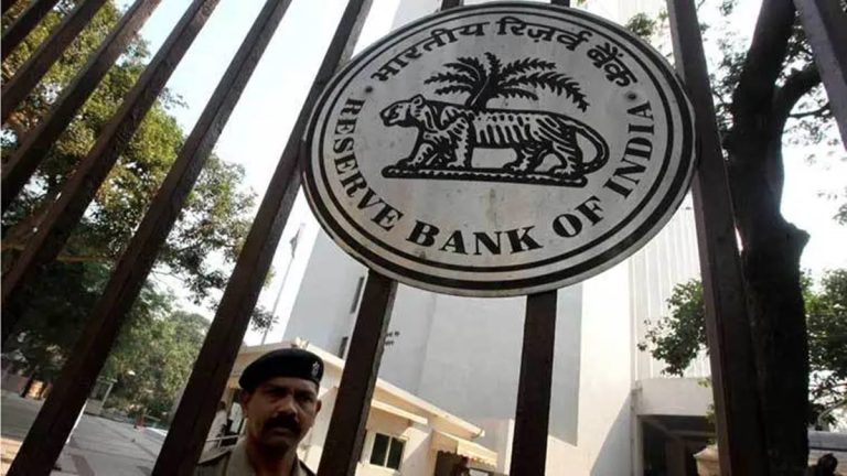 Pankkien käteistalletusmahdollisuus UPI:n avulla pian: RBI – Banking & Finance News