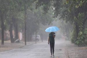 IMD-sääpäivitys: Koillis varautuu sateeseen, kun lämpöaalto tarttuu itään, Etelä-Intiaan – Tarkista koko ennuste täältä